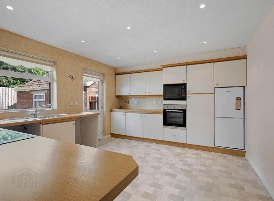 10 Fernbank Gardens, Bangor, BT19 6GD