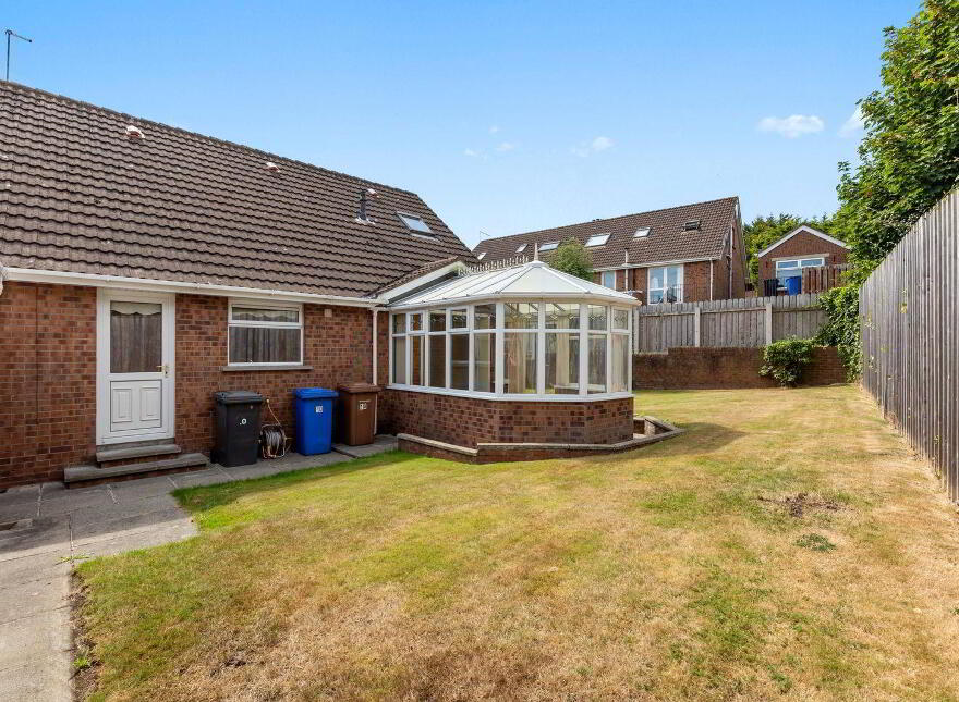 10 Fernbank Gardens, Bangor, BT19 6GD