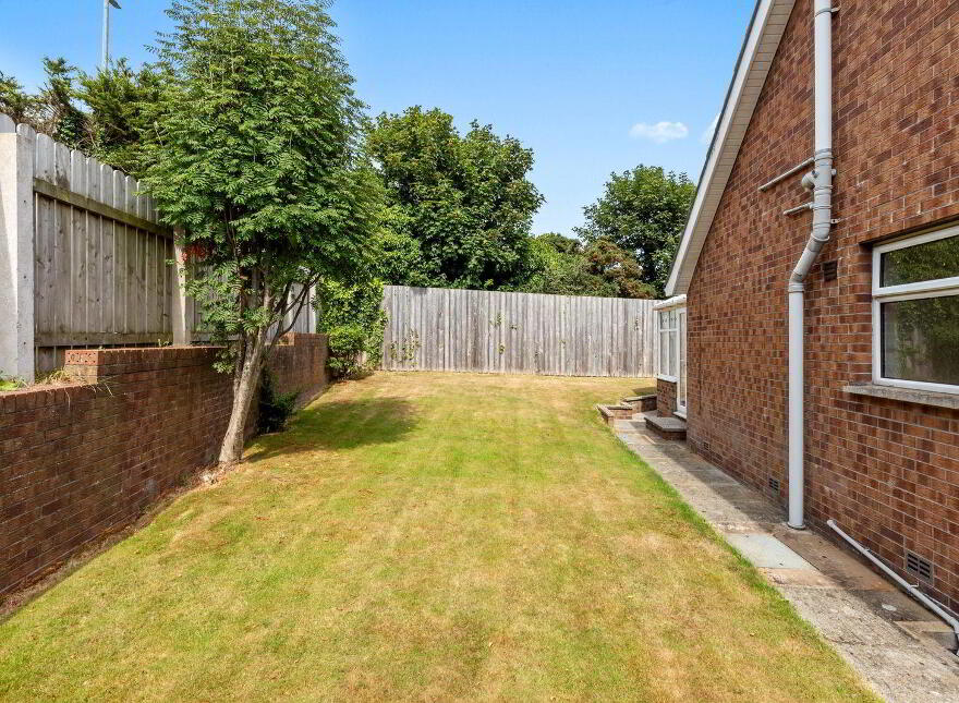 10 Fernbank Gardens, Bangor, BT19 6GD