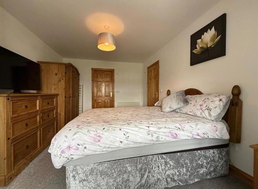 15 Friarshill Close, Ballaghaderreen, F45NY98