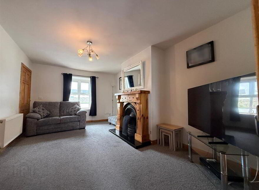 15 Friarshill Close, Ballaghaderreen, F45NY98