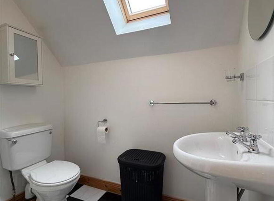 15 Friarshill Close, Ballaghaderreen, F45NY98