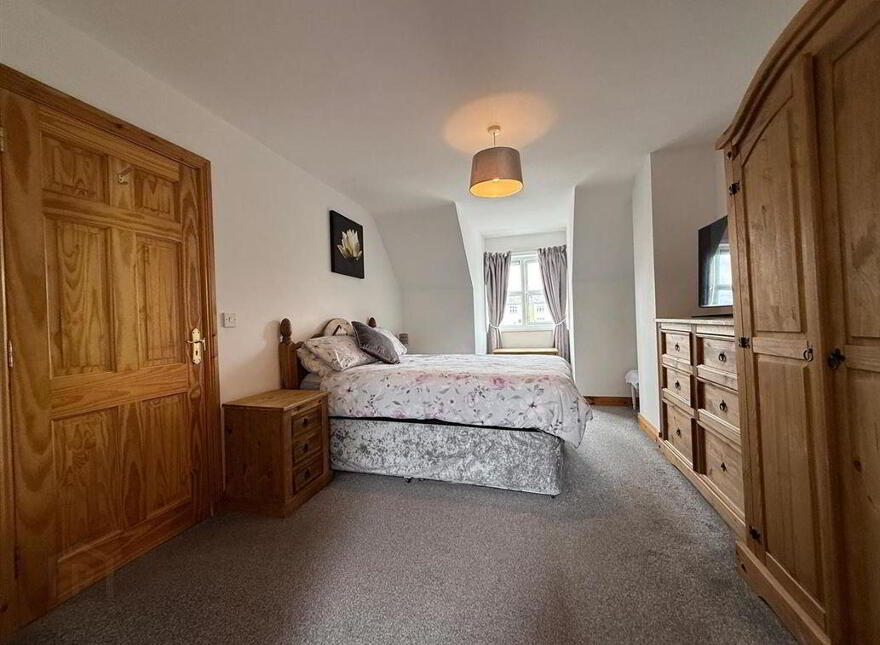 15 Friarshill Close, Ballaghaderreen, F45NY98