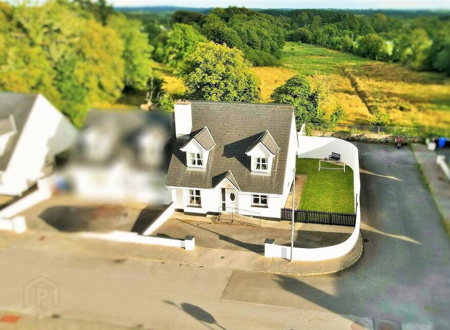 15 Friarshill Close, Ballaghaderreen, F45NY98