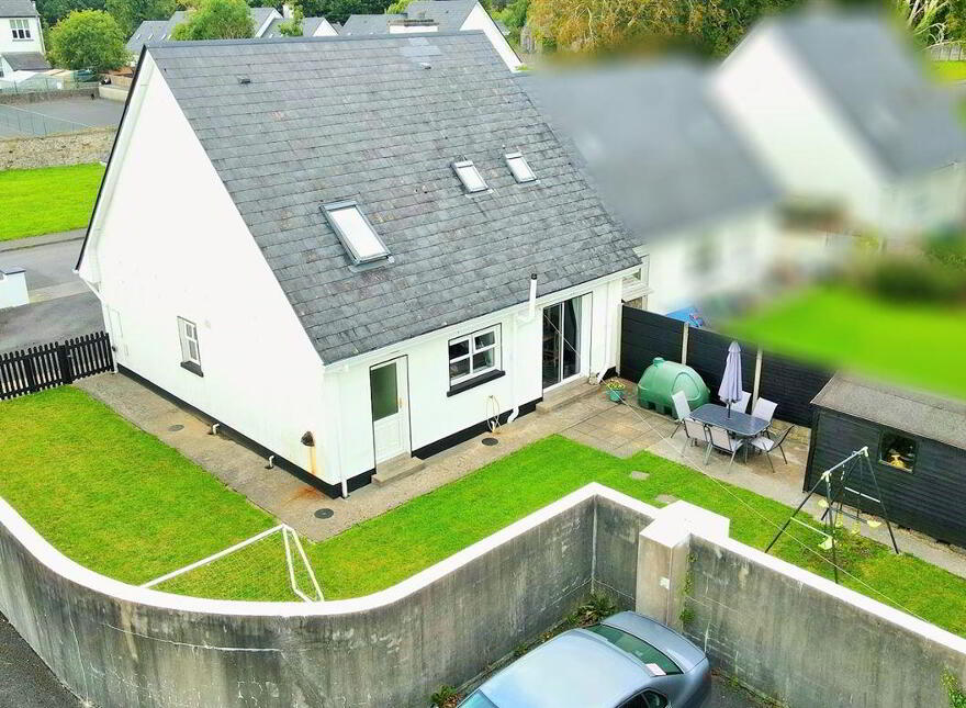 15 Friarshill Close, Ballaghaderreen, F45NY98