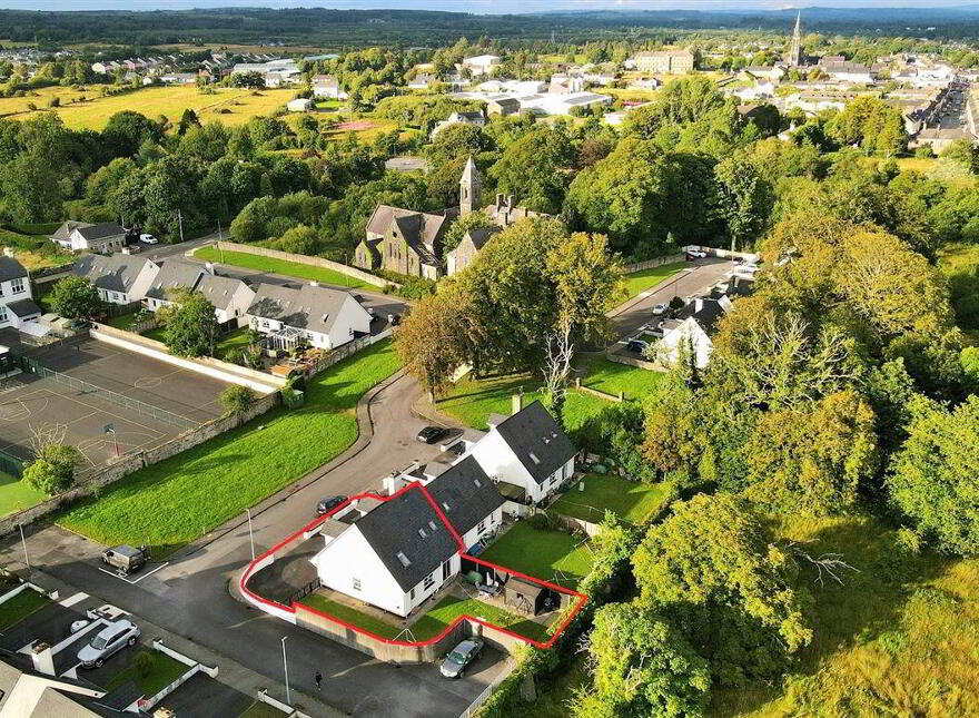 15 Friarshill Close, Ballaghaderreen, F45NY98