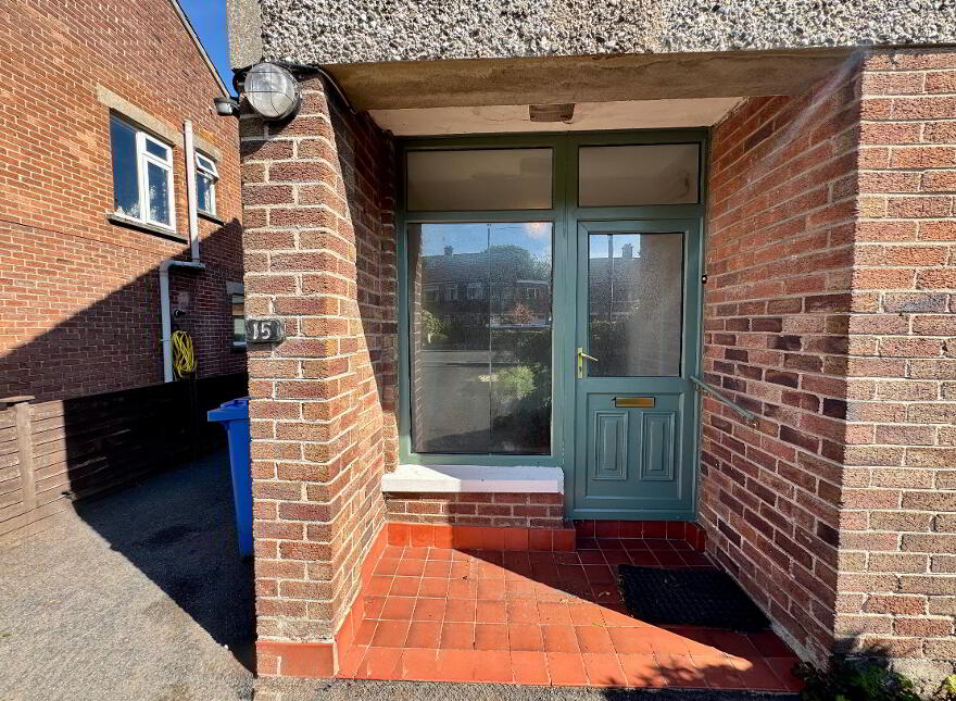 15 Hillside Crescent, Belfast, BT9 5EN