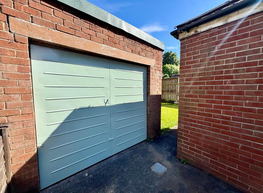 15 Hillside Crescent, Belfast, BT9 5EN