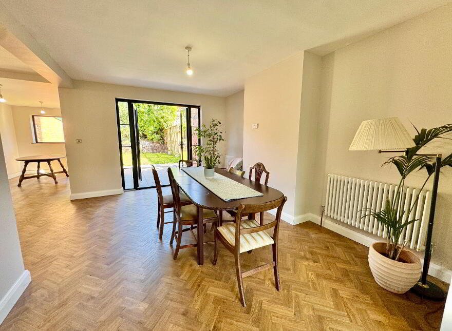 15 Hillside Crescent, Belfast, BT9 5EN