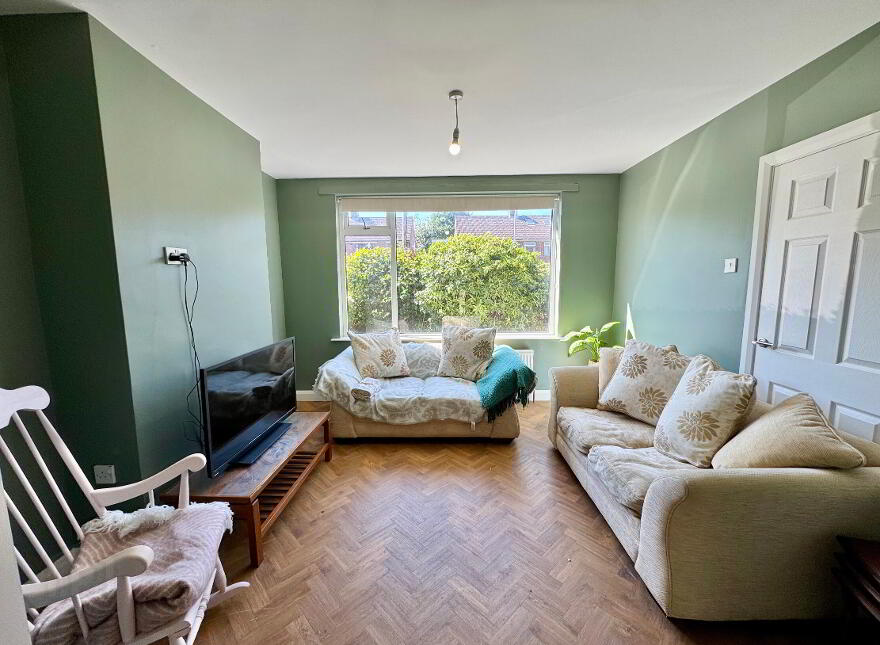 15 Hillside Crescent, Belfast, BT9 5EN