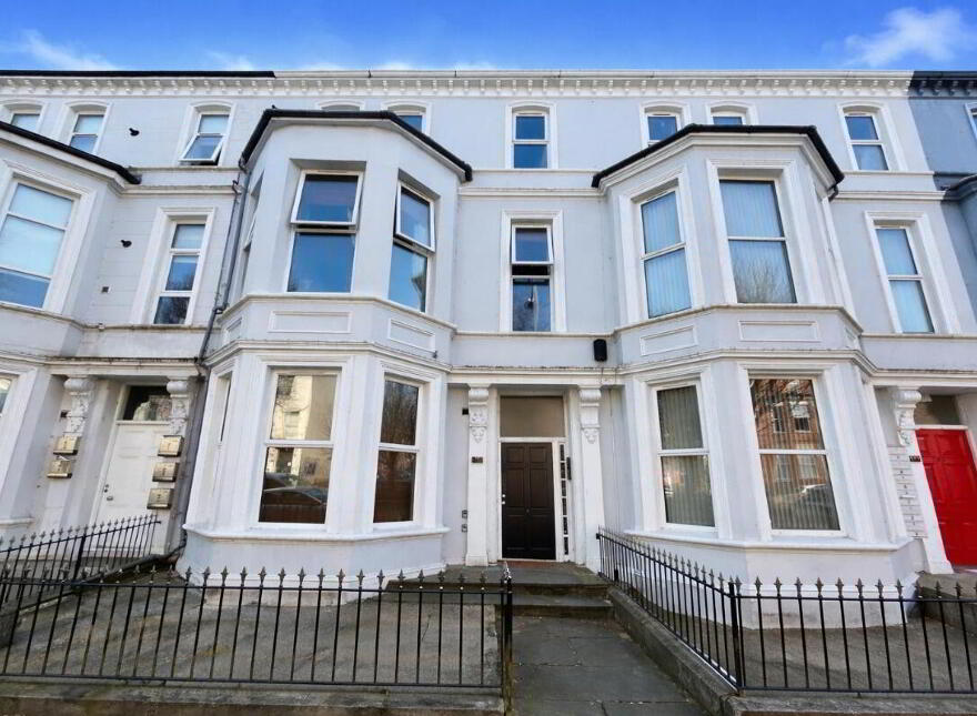 Apartment 3 111 Eglantine Avenue, Belfast, BT9 6EX