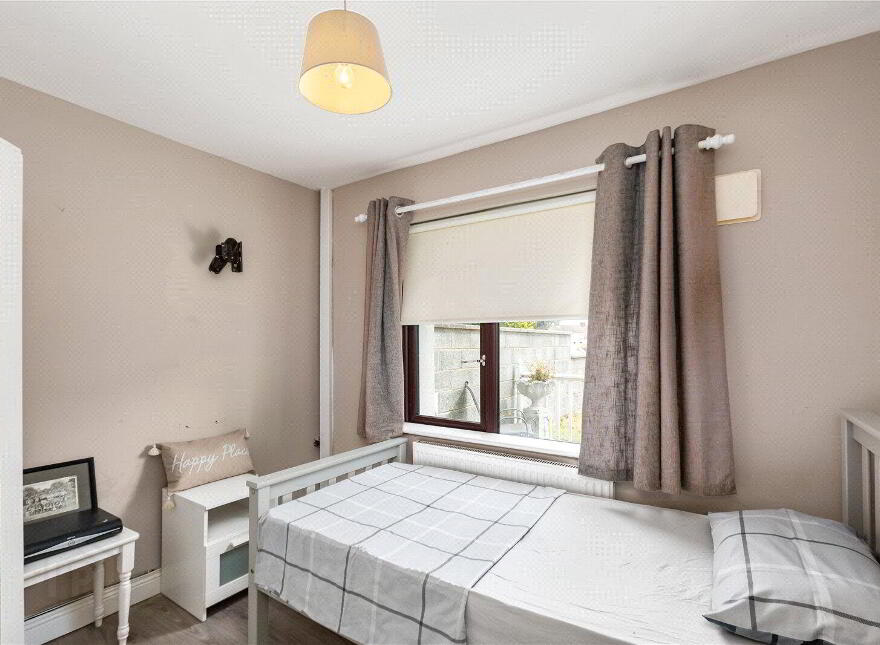 Sea Breeze, 23 Saint Laurences Park, Wicklow Town, A67CP79