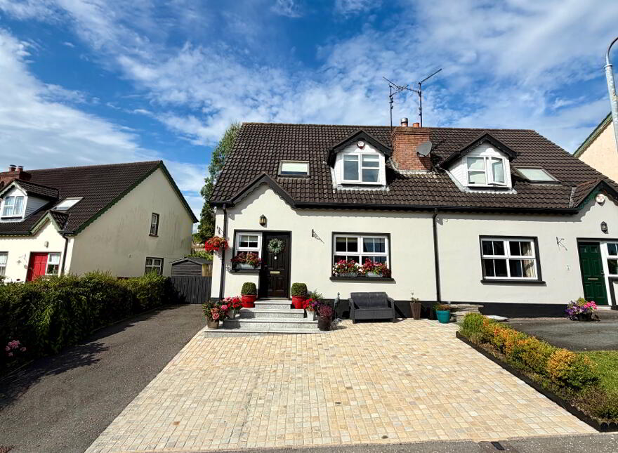 7 Ard Ri Gardens, Armagh, BT60 4BS
