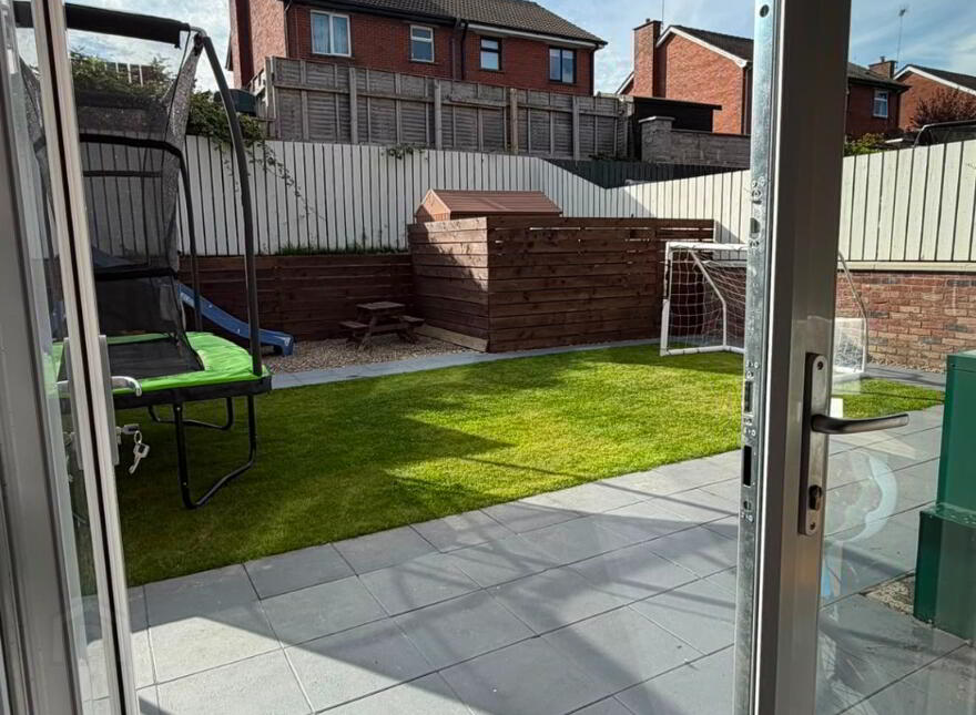 32 Millbank Grove, Ballynahinch, BT24 8WQ