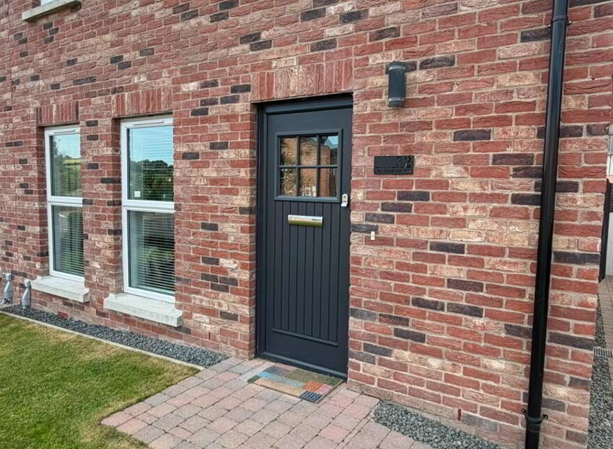 32 Millbank Grove, Ballynahinch, BT24 8WQ