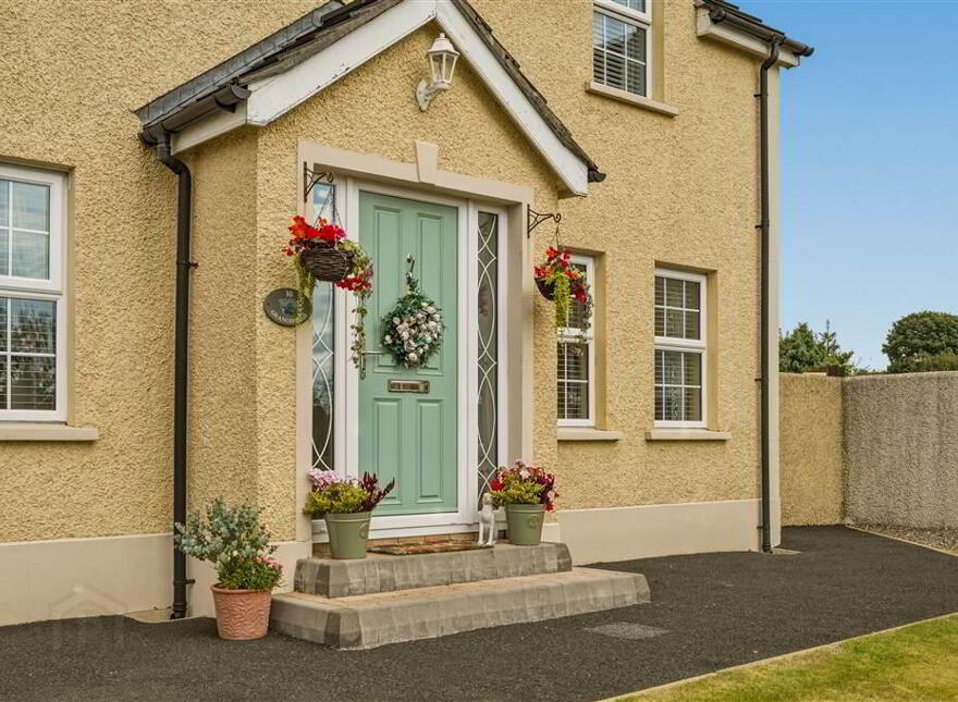 10 Grangefield, Toomebridge, BT41 3TZ