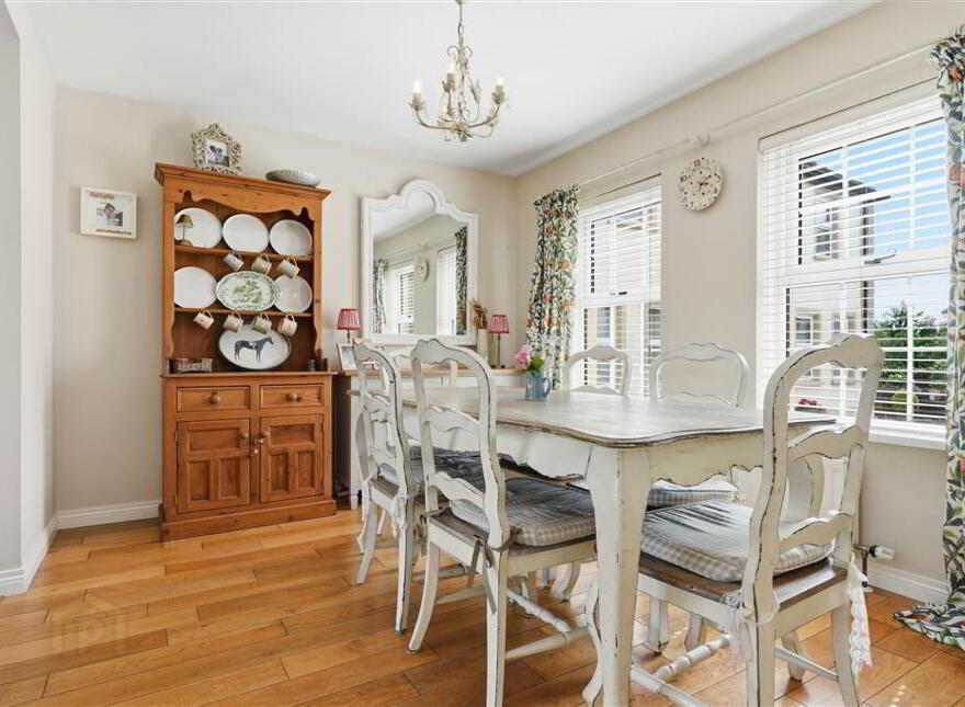 10 Grangefield, Toomebridge, BT41 3TZ