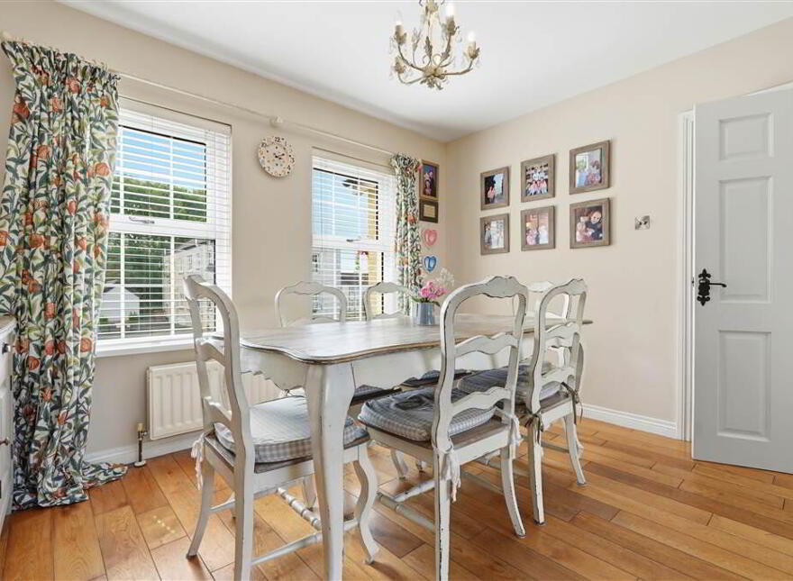 10 Grangefield, Toomebridge, BT41 3TZ