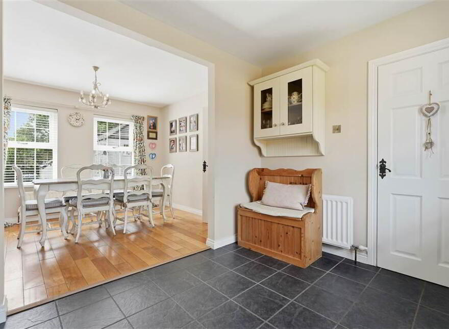 10 Grangefield, Toomebridge, BT41 3TZ