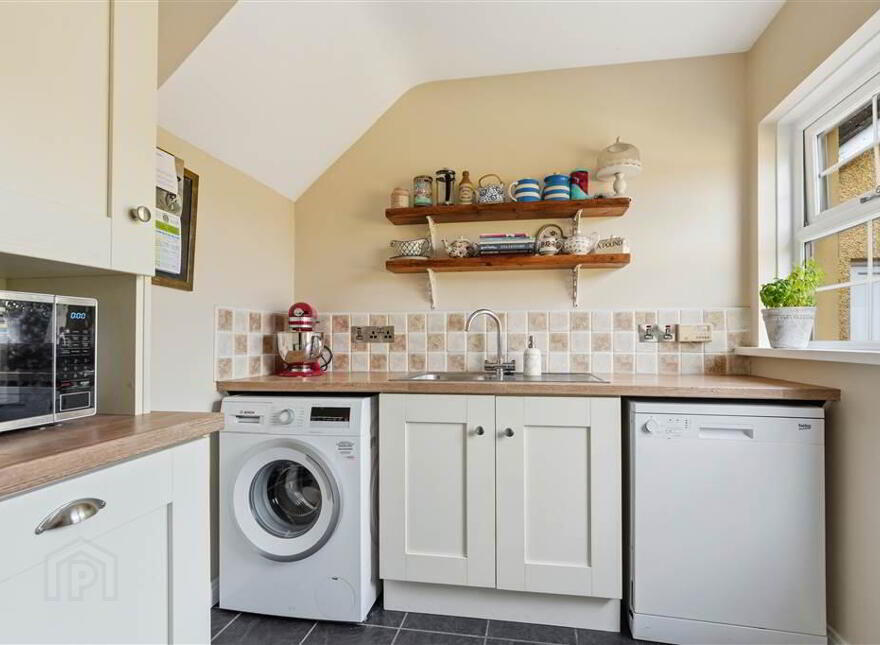 10 Grangefield, Toomebridge, BT41 3TZ