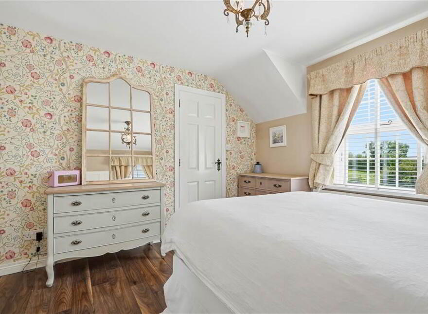 10 Grangefield, Toomebridge, BT41 3TZ