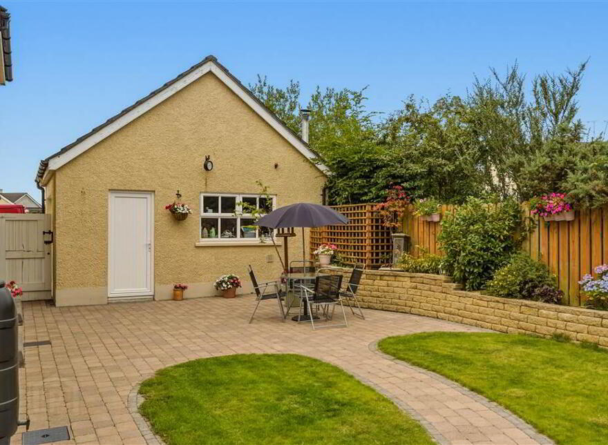 10 Grangefield, Toomebridge, BT41 3TZ