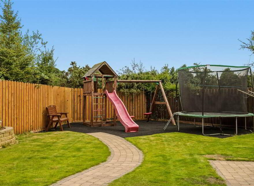 10 Grangefield, Toomebridge, BT41 3TZ