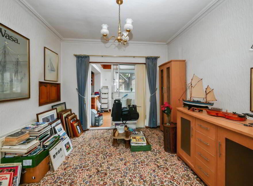 5 Breda Gardens, School Road, Belfast, BT8 6BZ