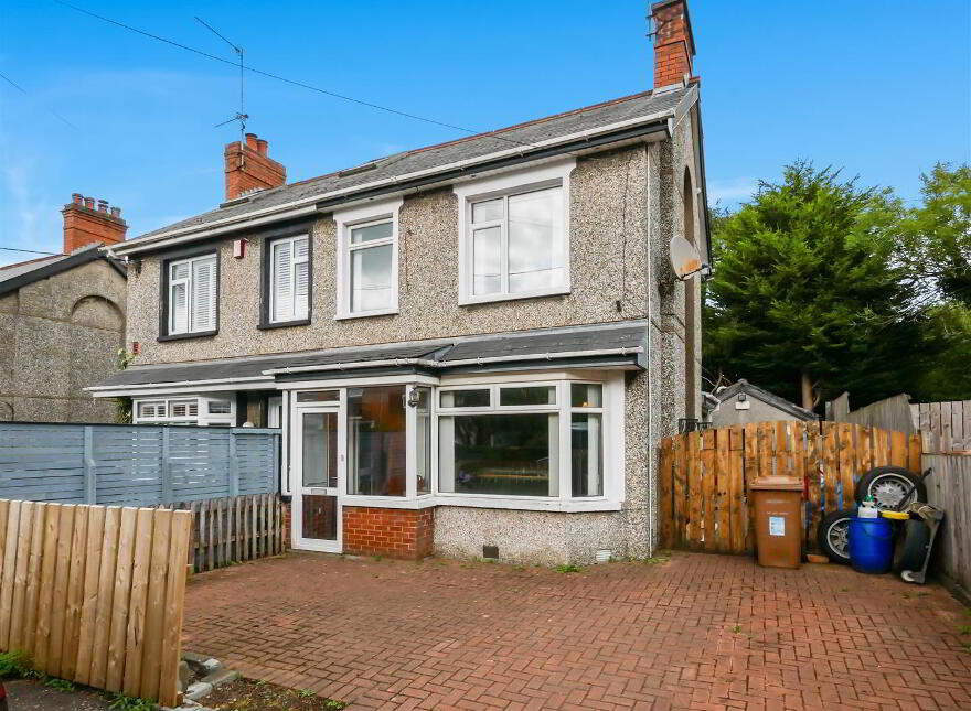 5 Breda Gardens, School Road, Belfast, BT8 6BZ