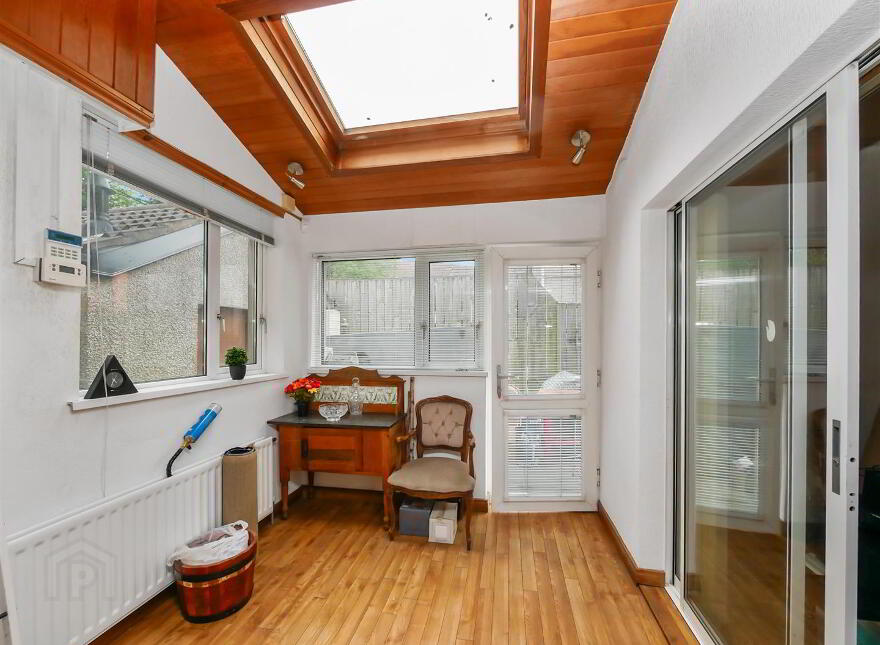 5 Breda Gardens, School Road, Belfast, BT8 6BZ