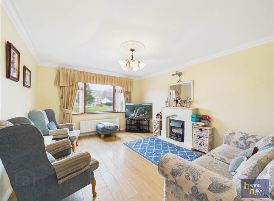 18 Hollywood Grove, Newry, BT34 2JT