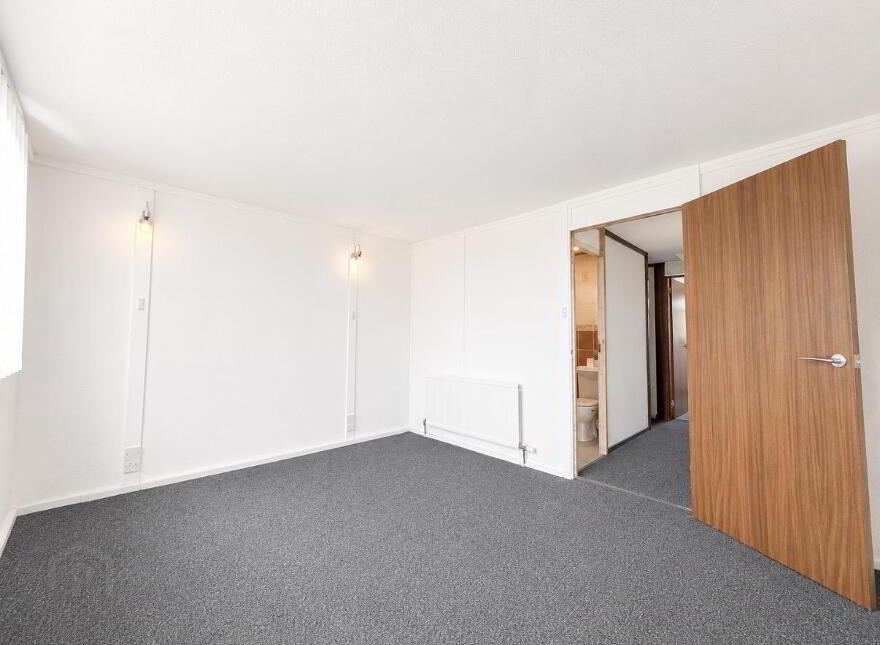 12 Finnis Close, Belfast, BT9 6QW