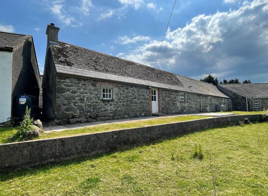 8a Eglish Road, Broughshane, Ballymena, BT43 7LD