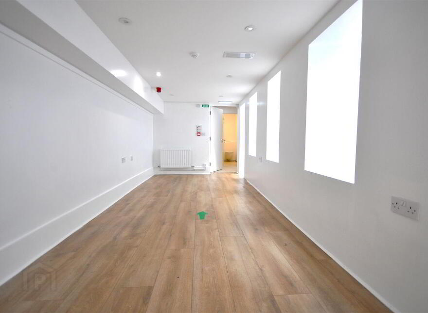 77 High Street, Bangor, BT20 5BD