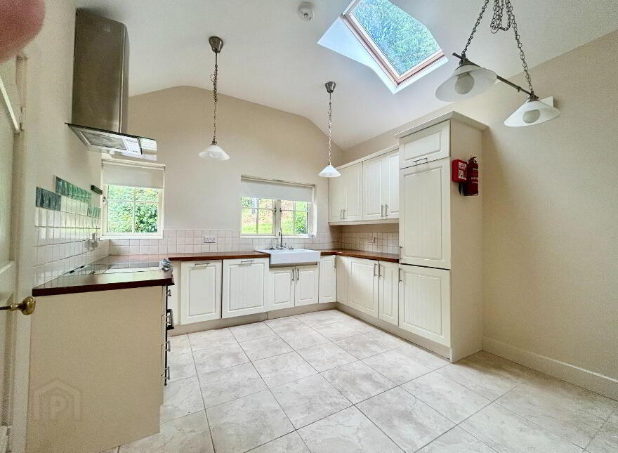 Altidore Castle Gate Lodge, Kilpedder, A63R990