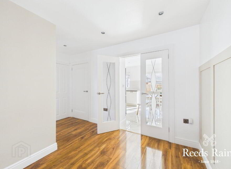 21 Lagmore Meadows, Dunmurry, Belfast, BT17 0TE