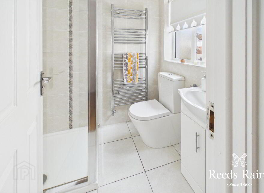 21 Lagmore Meadows, Dunmurry, Belfast, BT17 0TE