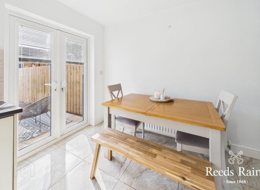 21 Lagmore Meadows, Dunmurry, Belfast, BT17 0TE