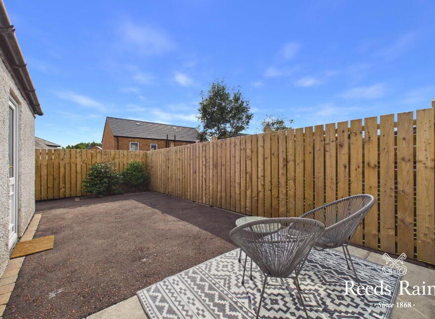 21 Lagmore Meadows, Dunmurry, Belfast, BT17 0TE
