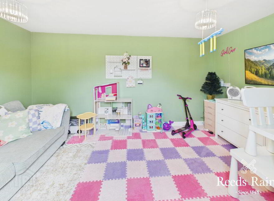 21 Lagmore Meadows, Dunmurry, Belfast, BT17 0TE