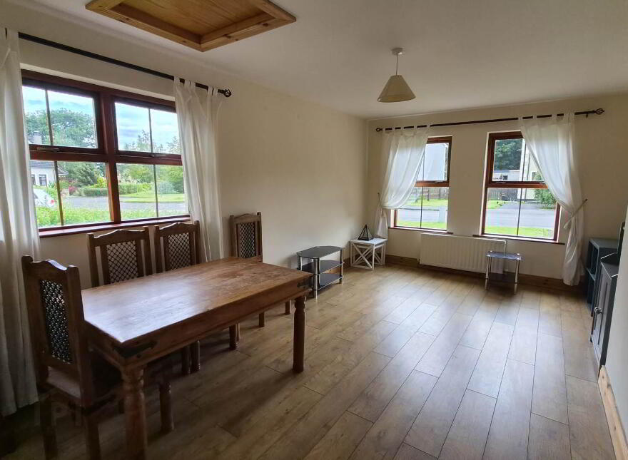 10 Coylin Court, Ramelton, F92KT97