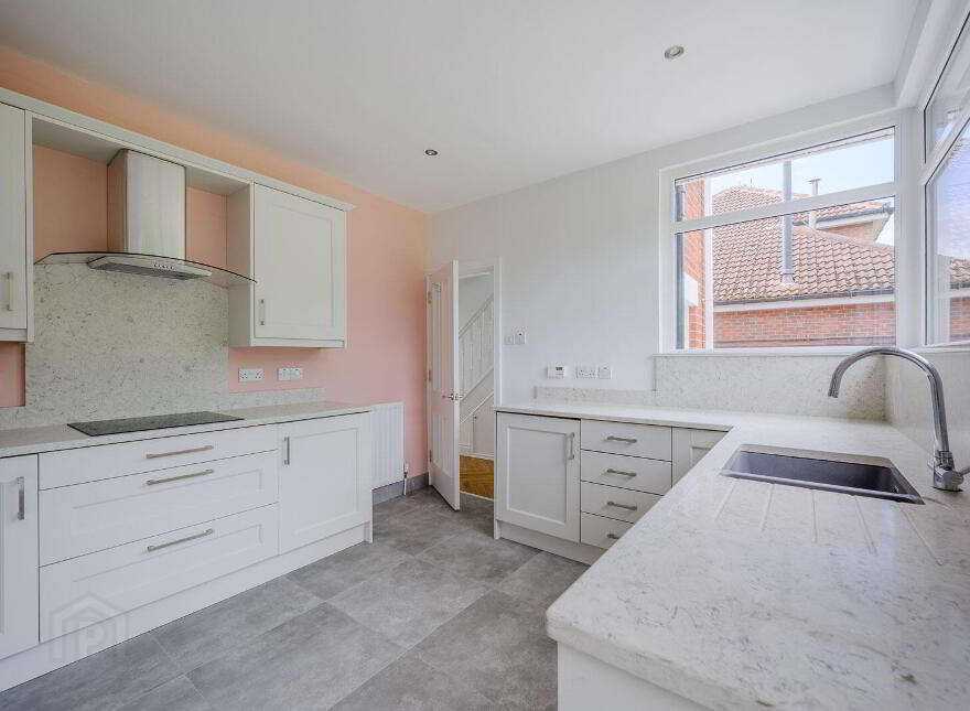 25 Cairnburn Avenue, Belfast, BT4 2HT