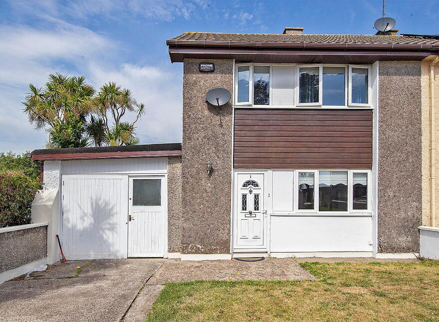 1 Western Bay, Dungarvan, X35T253