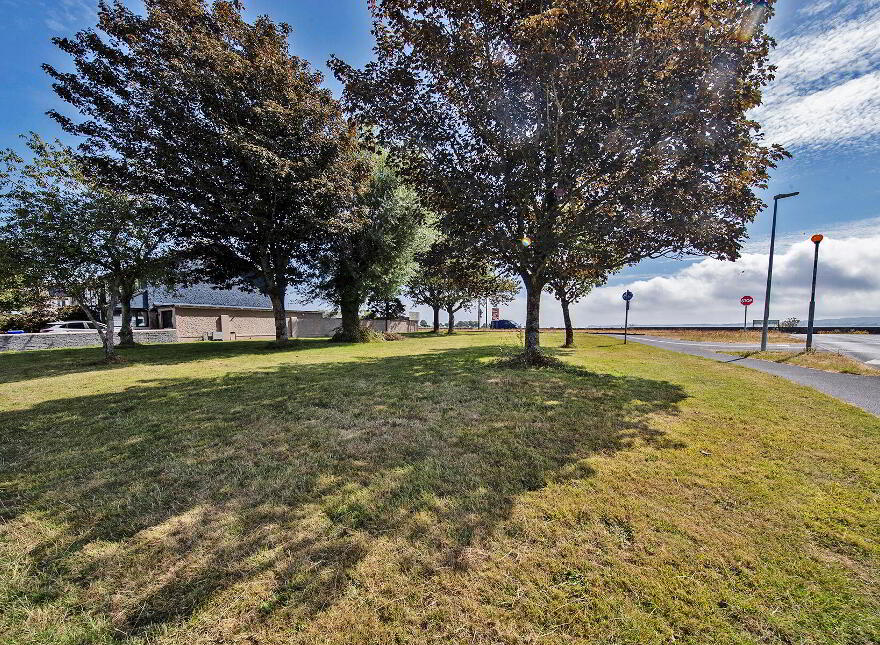 1 Western Bay, Dungarvan, X35T253