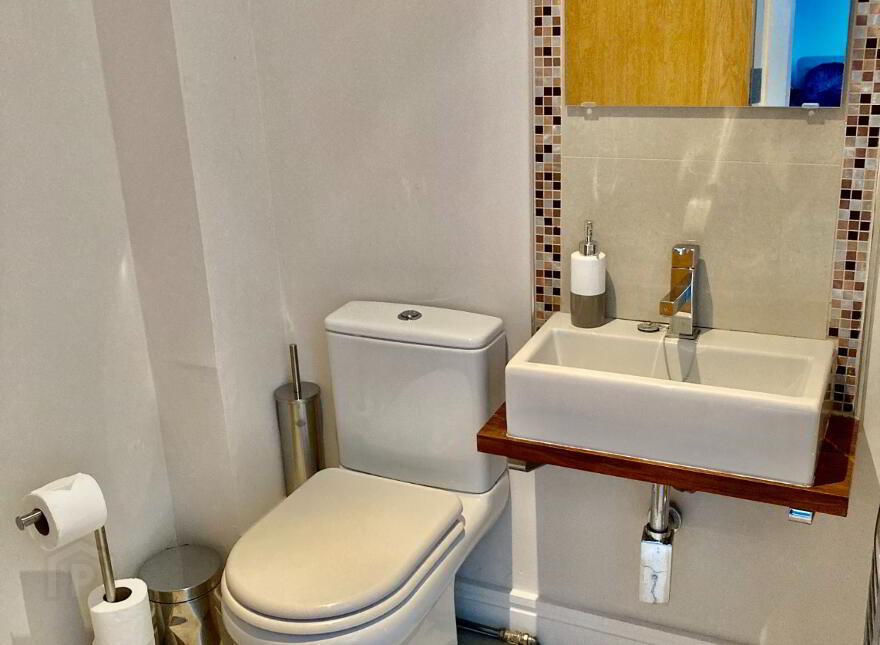 STUDENT LET 2026-27, 10 Old Church Court, Portstewart, BT55 7WB