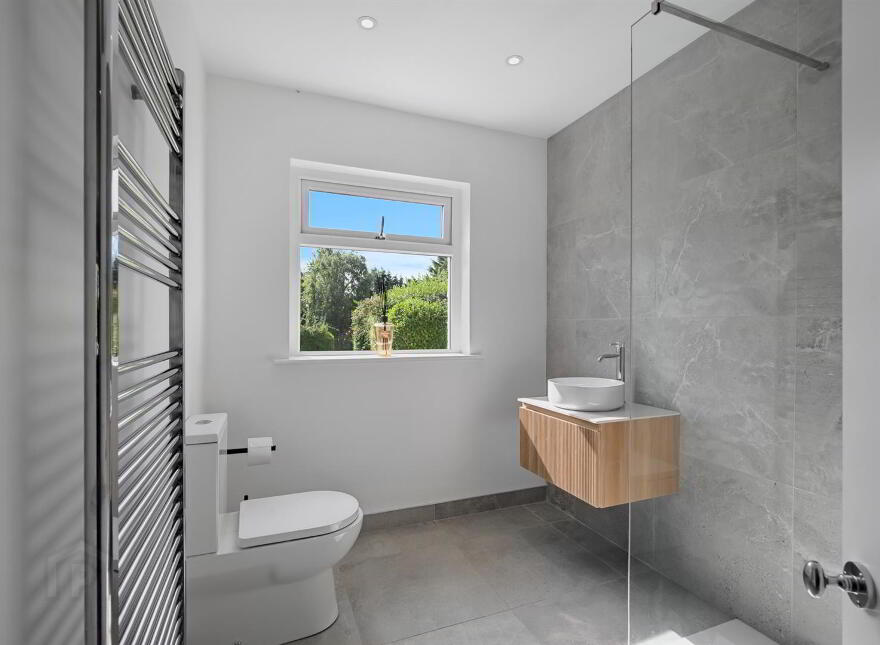 42 Loughries Road, Newtownards, BT23 8RW
