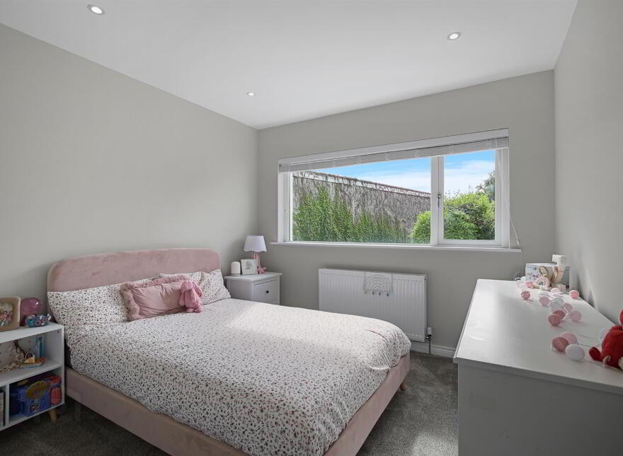 42 Loughries Road, Newtownards, BT23 8RW