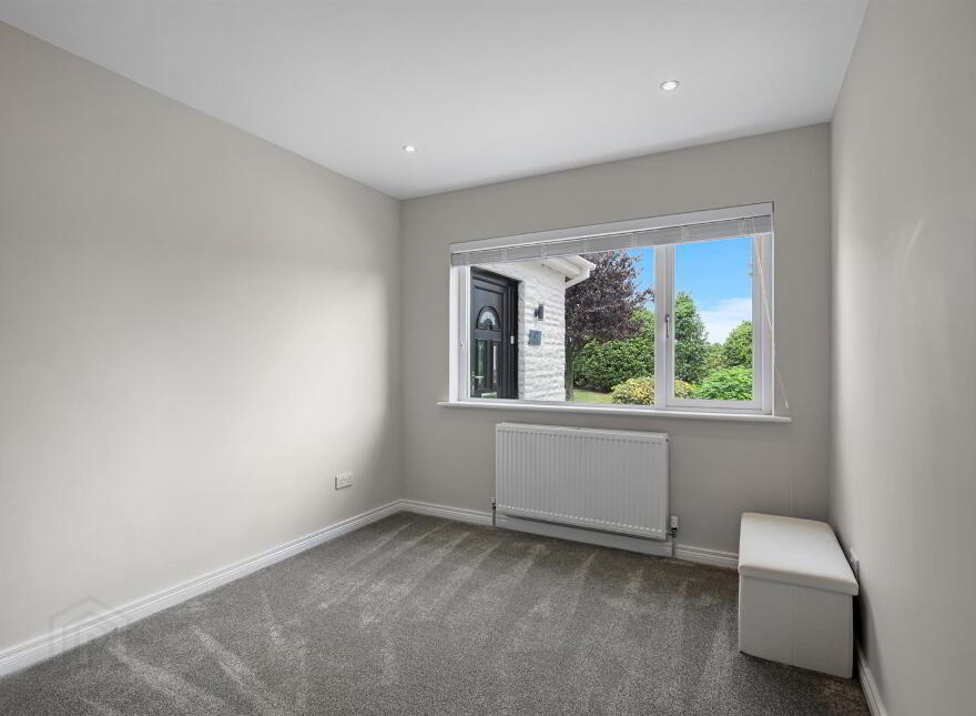 42 Loughries Road, Newtownards, BT23 8RW