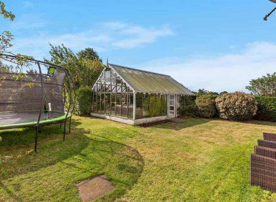42 Loughries Road, Newtownards, BT23 8RW