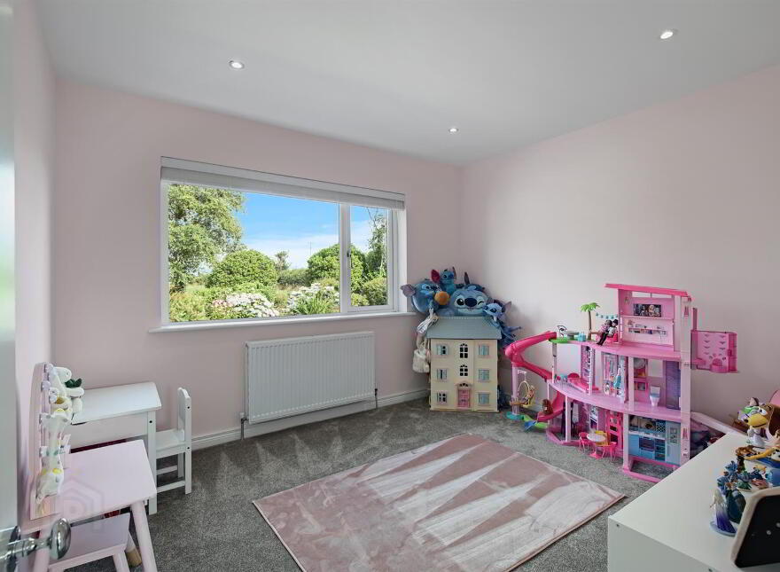 42 Loughries Road, Newtownards, BT23 8RW